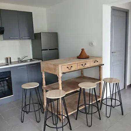 Haute-corse Bas De , 2 De 70 M2 , Vue , Jardin Et Terrasse 아파트
